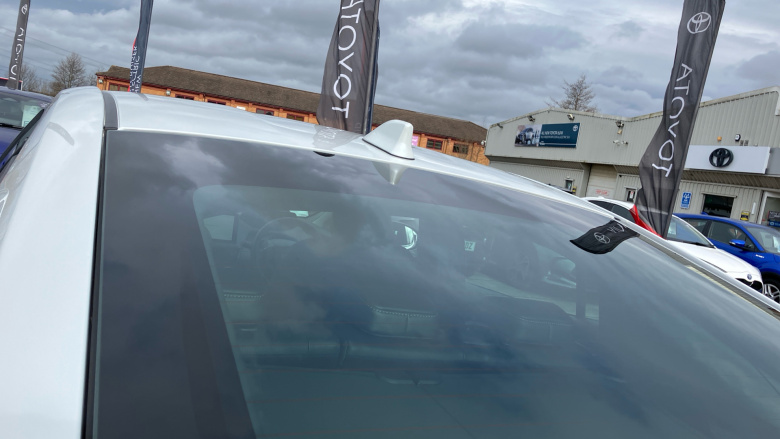 Toyota Prius 2.0 PHEV Design 5dr CVT Hatchback